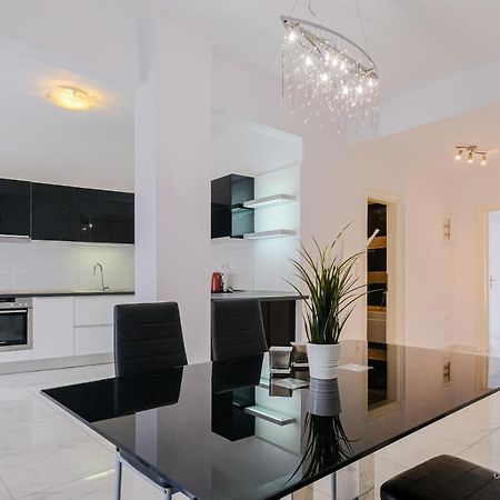 Pearl City Center Apartment, Vesta Philoxenia Tesalonika Bagian luar foto
